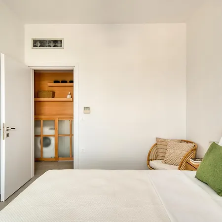 Lithéa, Stone * Nauplia