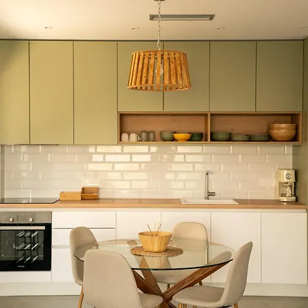 Lithea, Stone